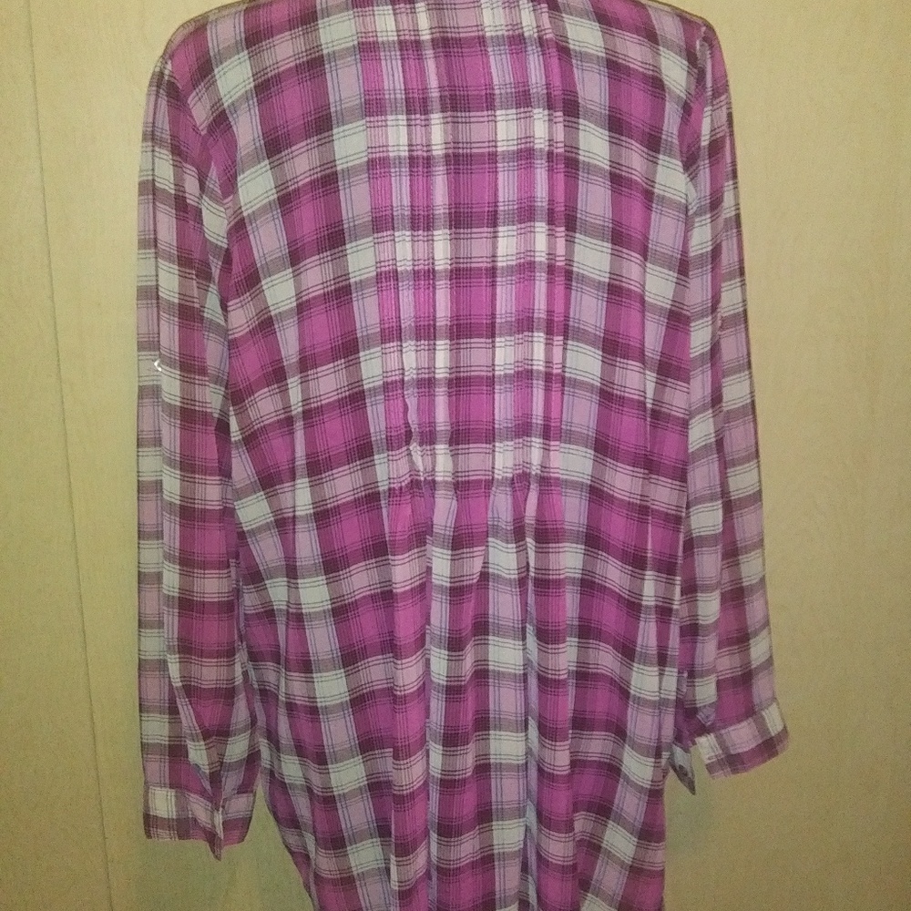 American Rag Sheer Top - Picture 3 of 4